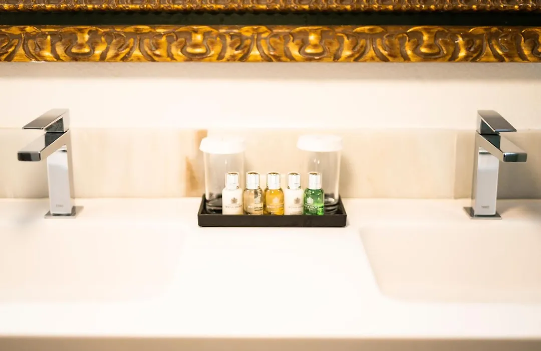 Legado Alcazar Hotel (Adults Only)-1